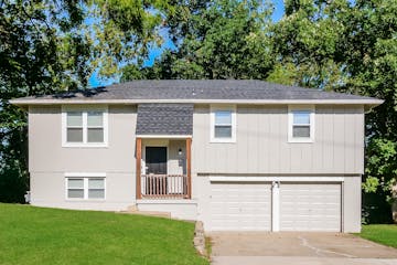 5120 Goodman Lane Overland Park, KS 66202